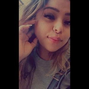 Meet your Posher, Jan